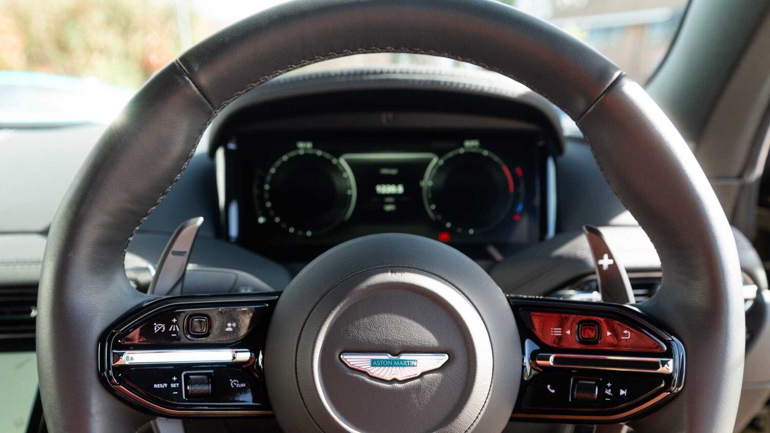 Used Aston Martin V8 2024 for sale - 78161339: Photo 11