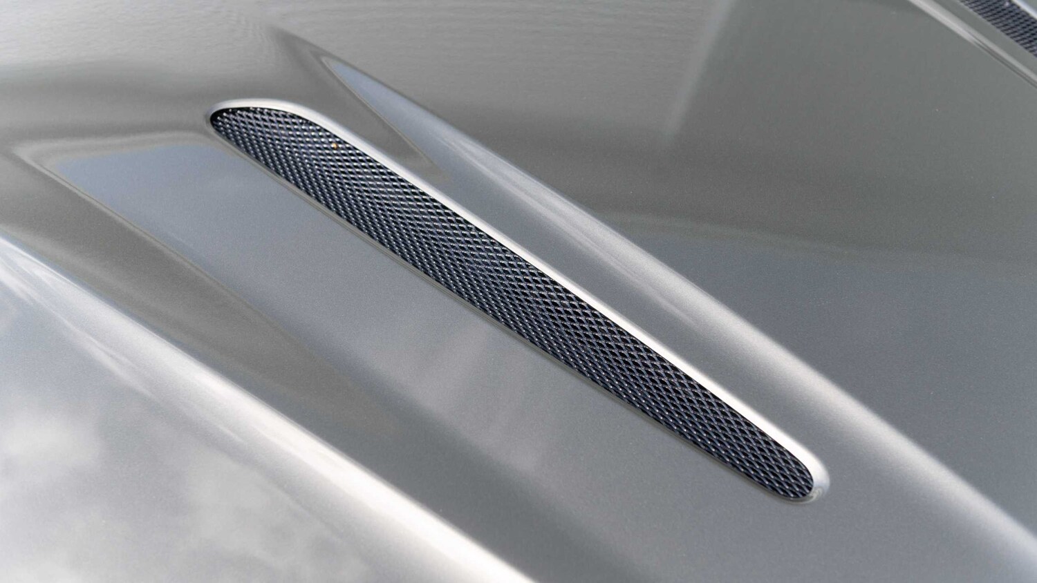 Used Aston Martin V8 2024 for sale - 78161339: Photo 16