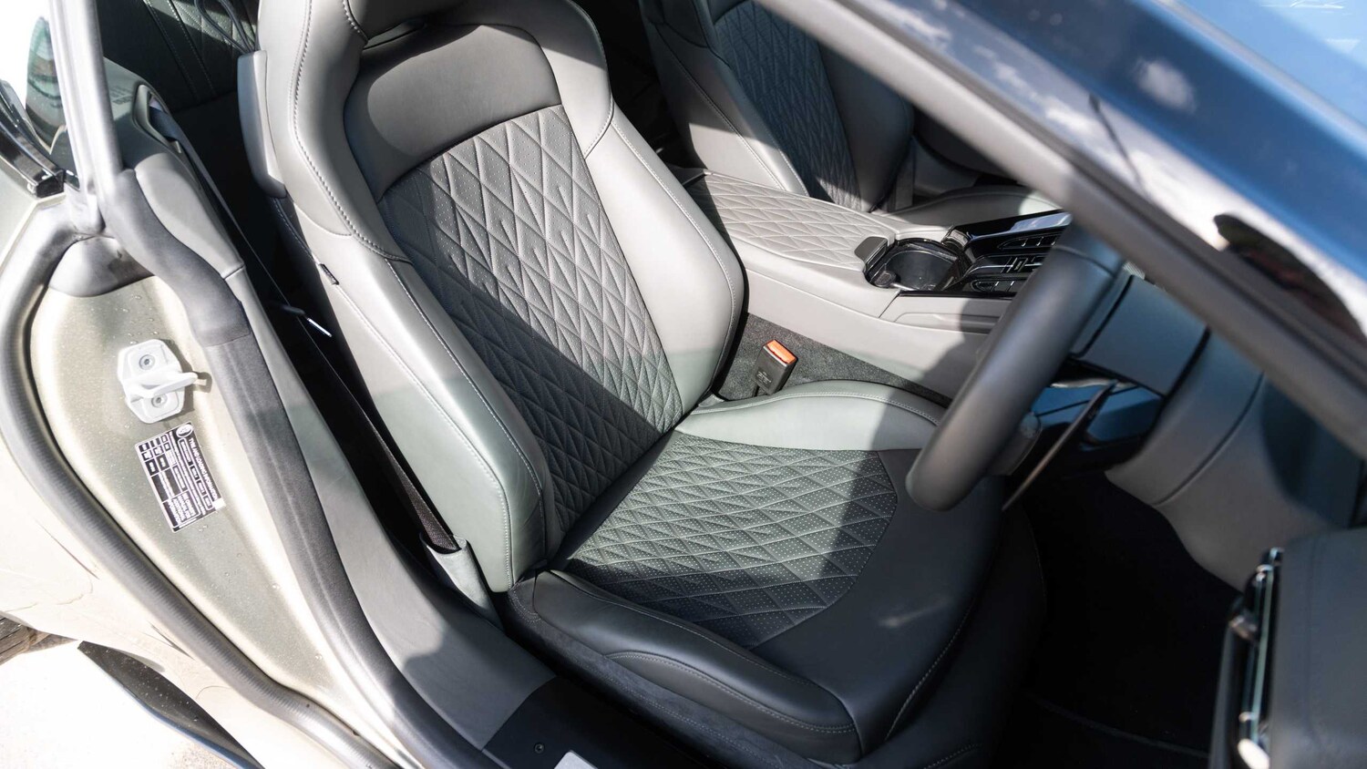 Used Aston Martin V8 2024 for sale - 78161339: Photo 27