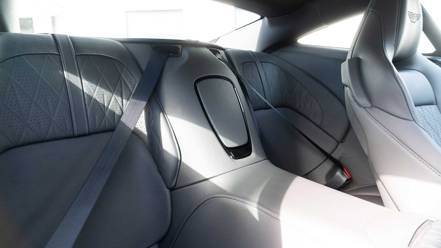 Used Aston Martin V8 2024 for sale - 78161339: Photo 33