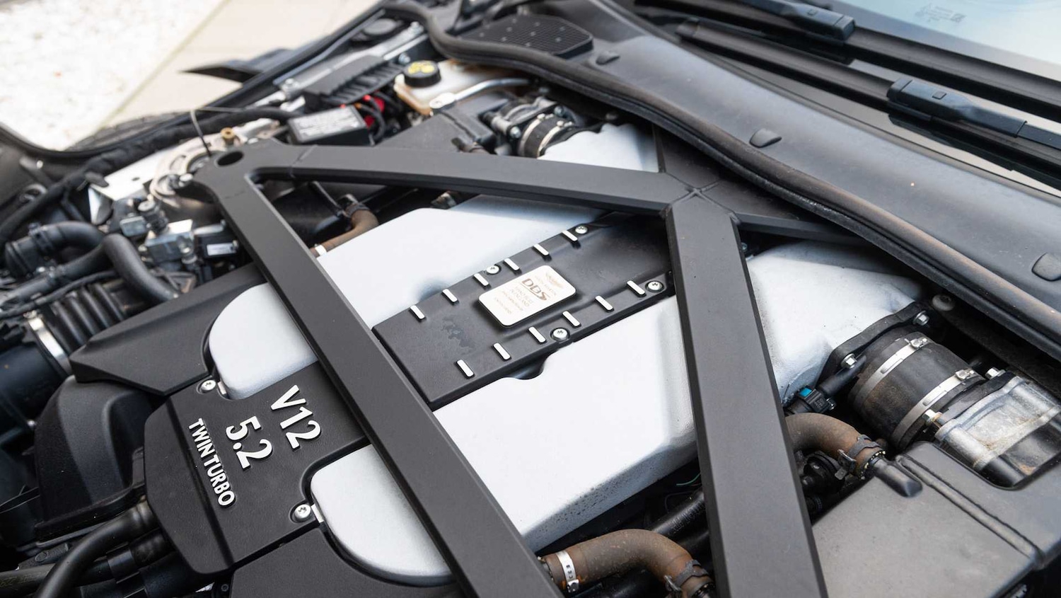 Used Aston Martin DBS 2021 for sale - 76916108: Photo 13