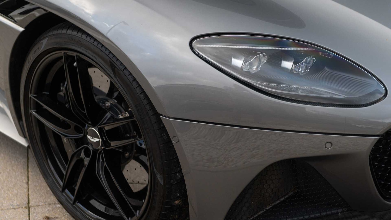 Used Aston Martin DBS 2021 for sale - 76916108: Photo 21