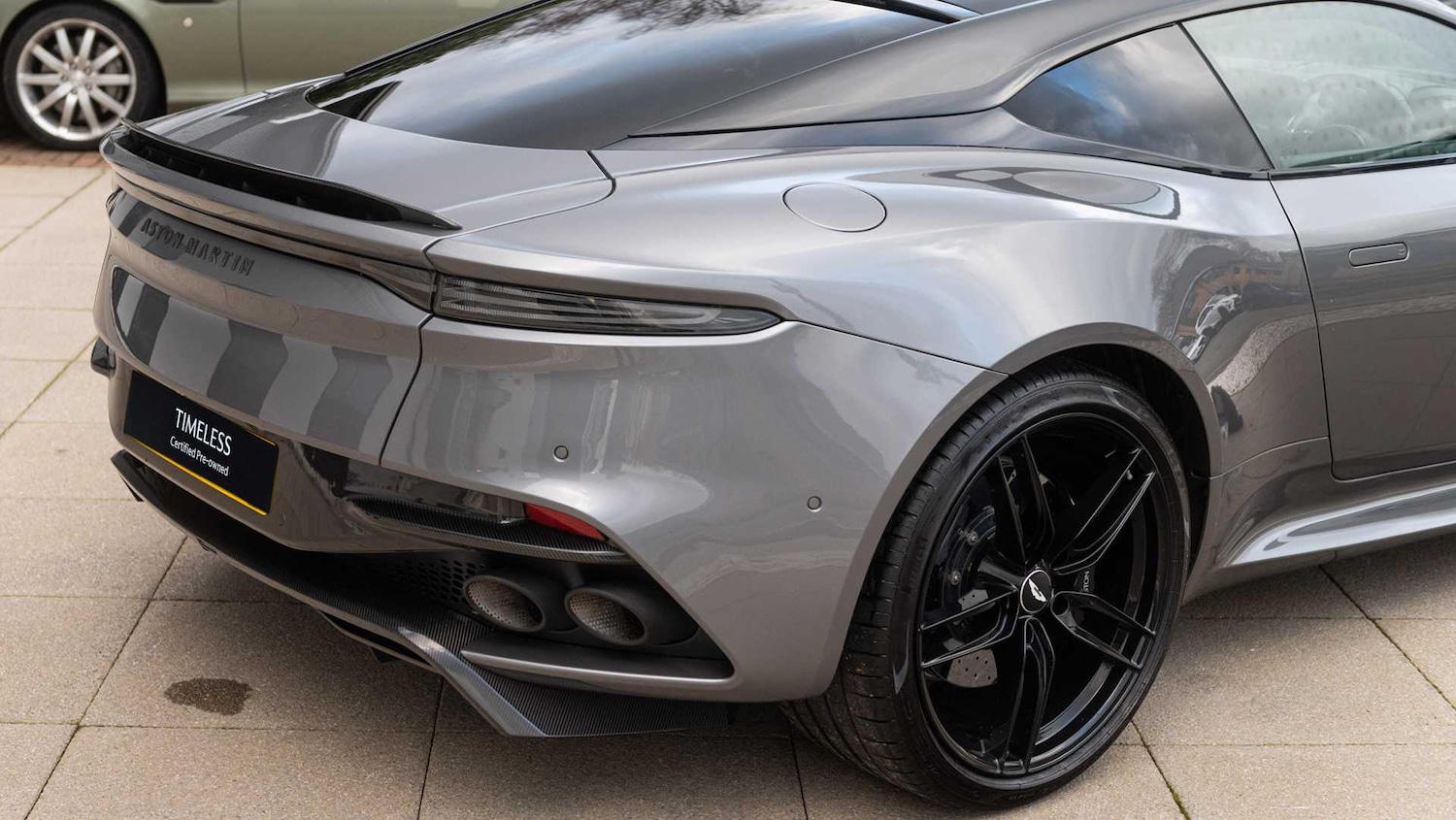Used Aston Martin DBS 2021 for sale - 76916108: Photo 25