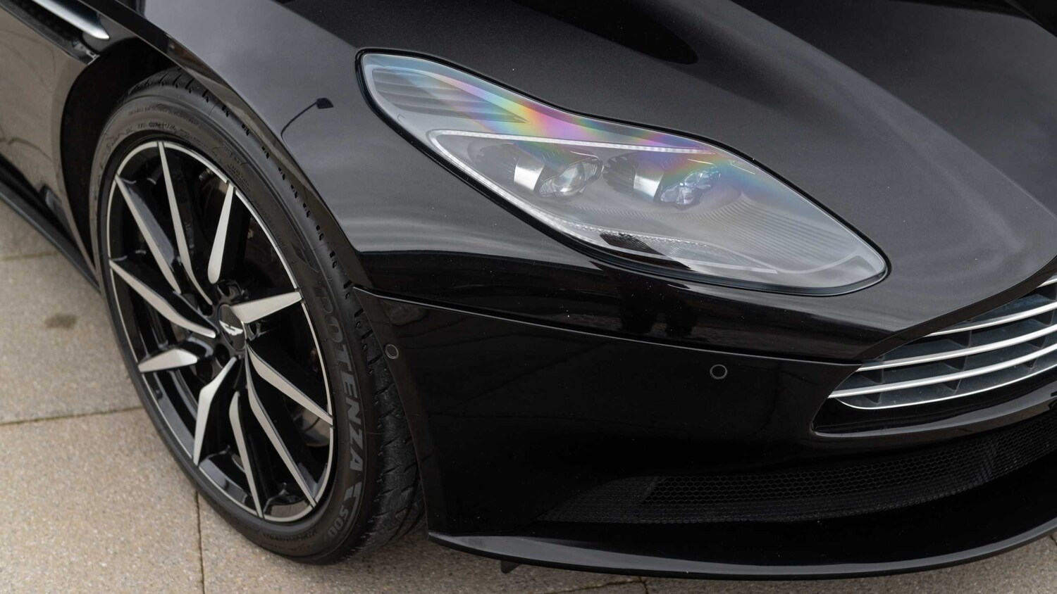 Used Aston Martin DB11 2019 for sale - 77886183: Photo 15