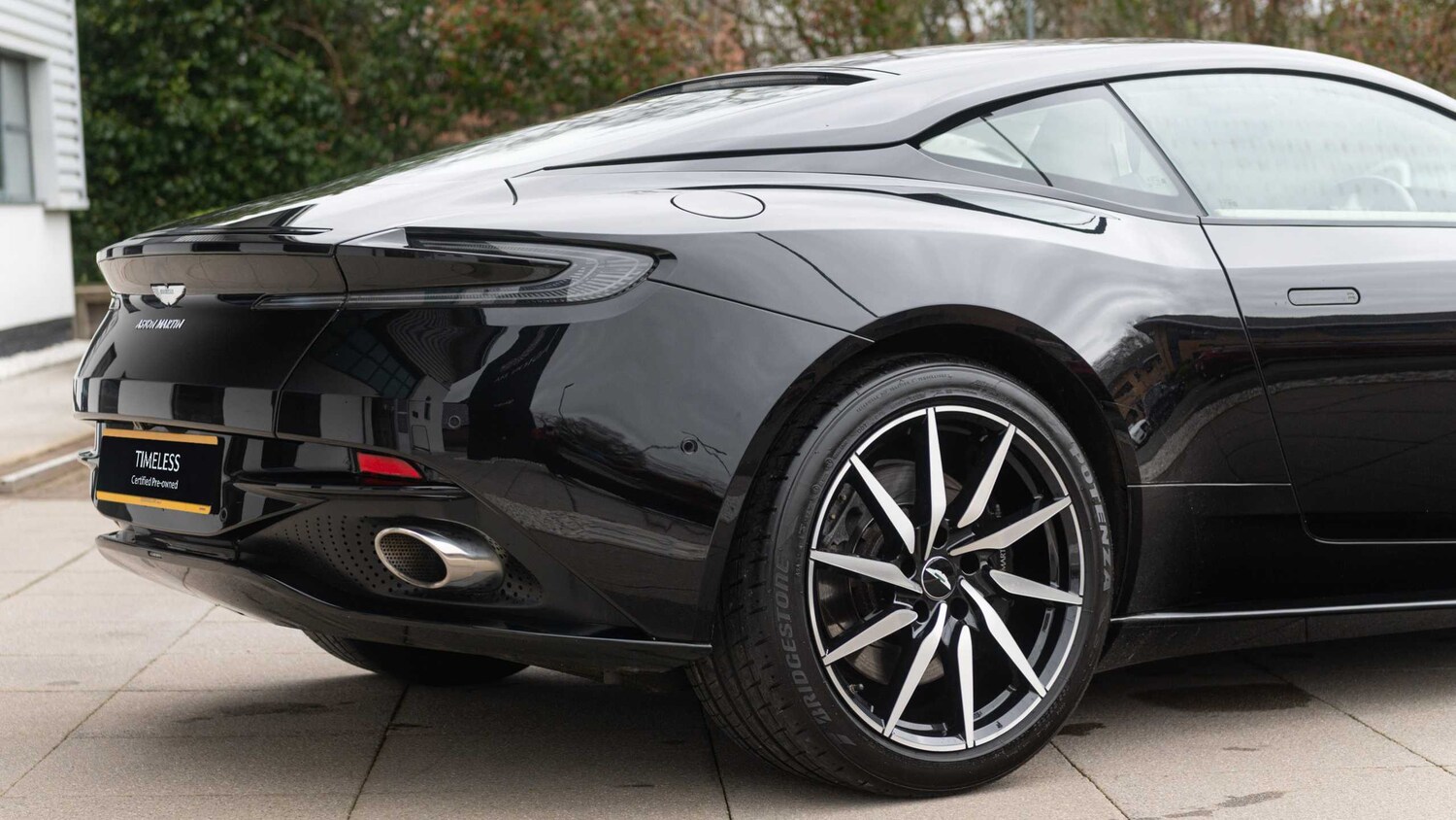 Used Aston Martin DB11 2019 for sale - 77886183: Photo 24