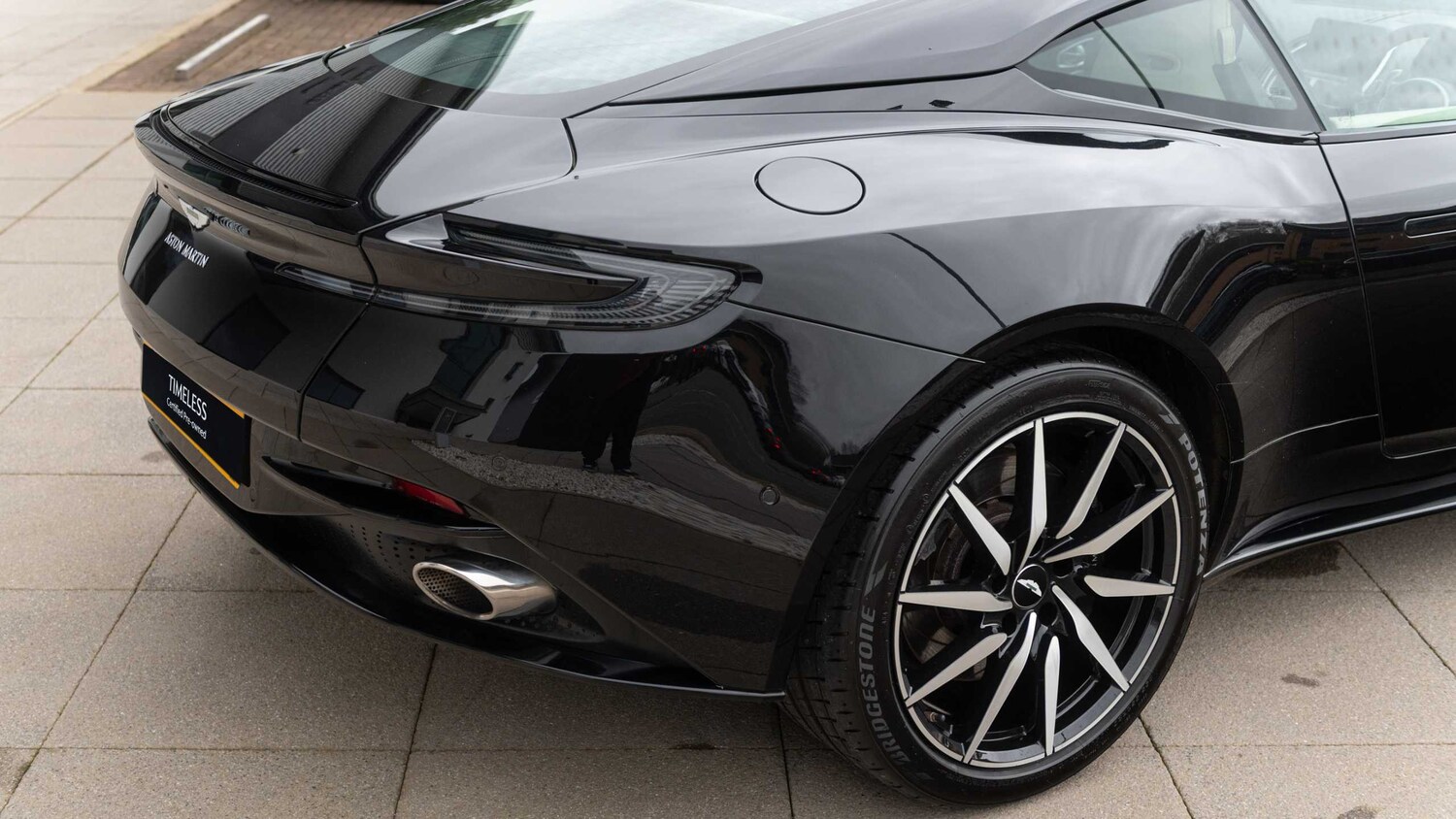 Used Aston Martin DB11 2019 for sale - 77886183: Photo 25