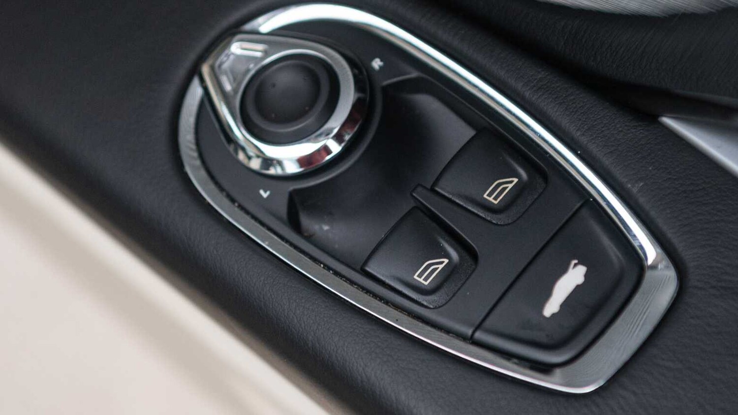 Used Aston Martin DB11 2019 for sale - 77886183: Photo 28