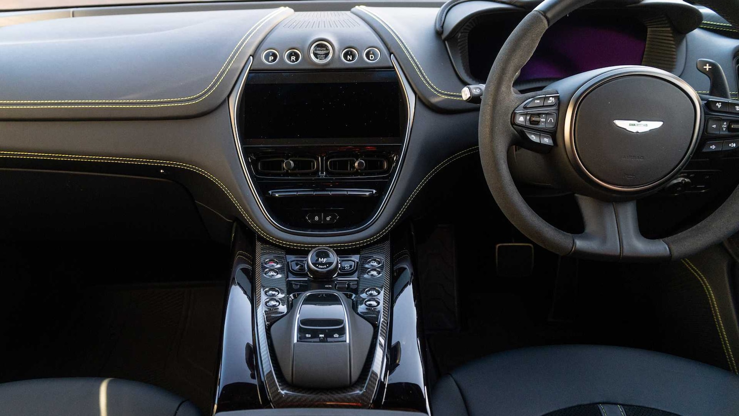 Used Aston Martin DBX 2025 for sale - 77018807: Photo 10