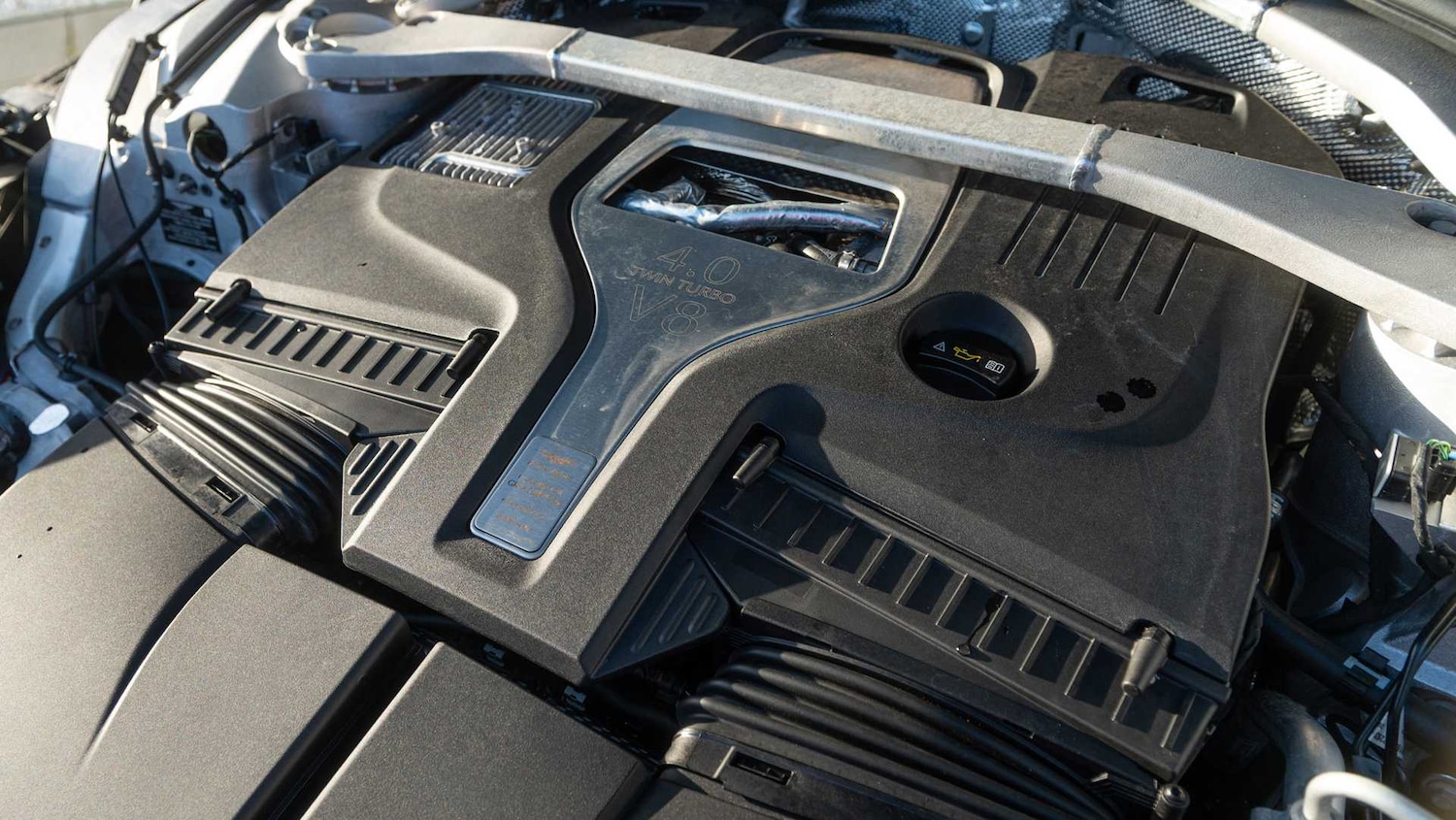 Used Aston Martin DBX 2025 for sale - 77018807: Photo 13