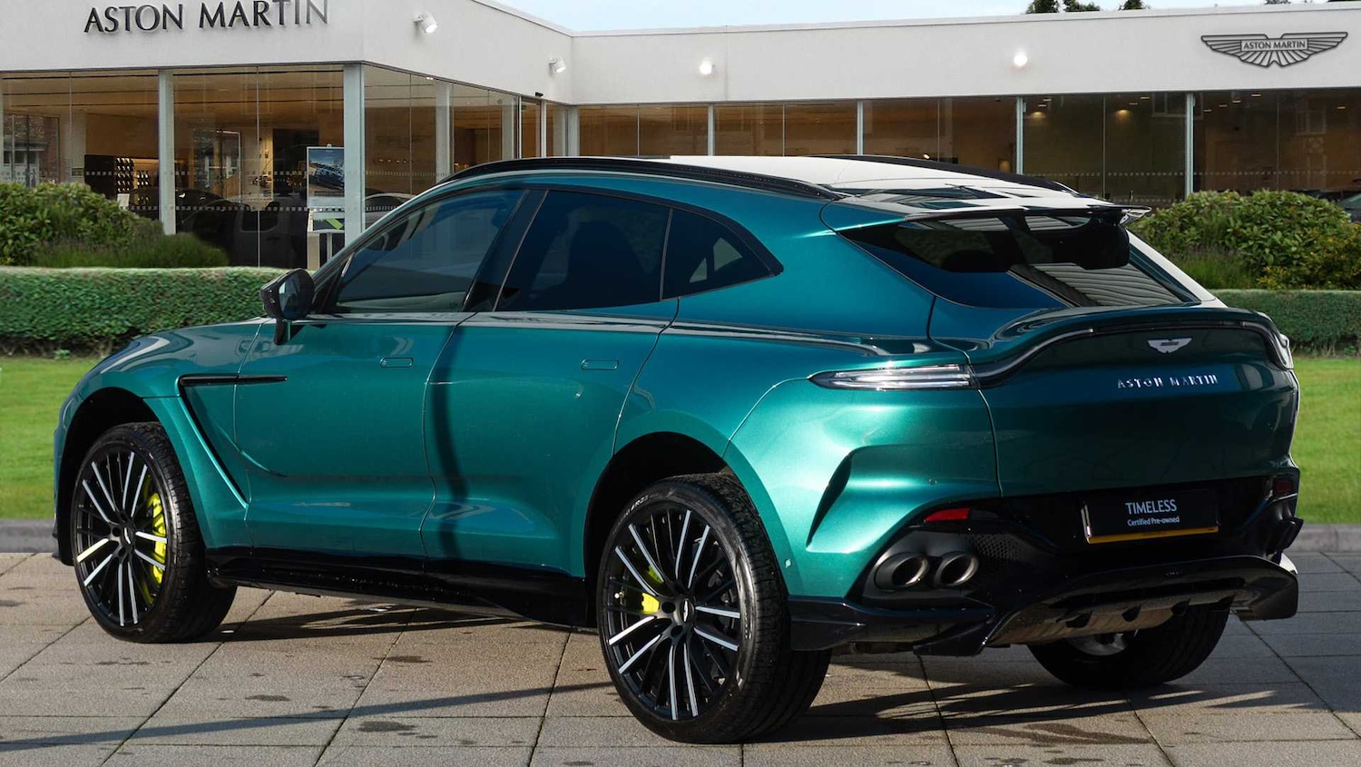 Used Aston Martin DBX 2025 for sale - 77018807: Photo 2