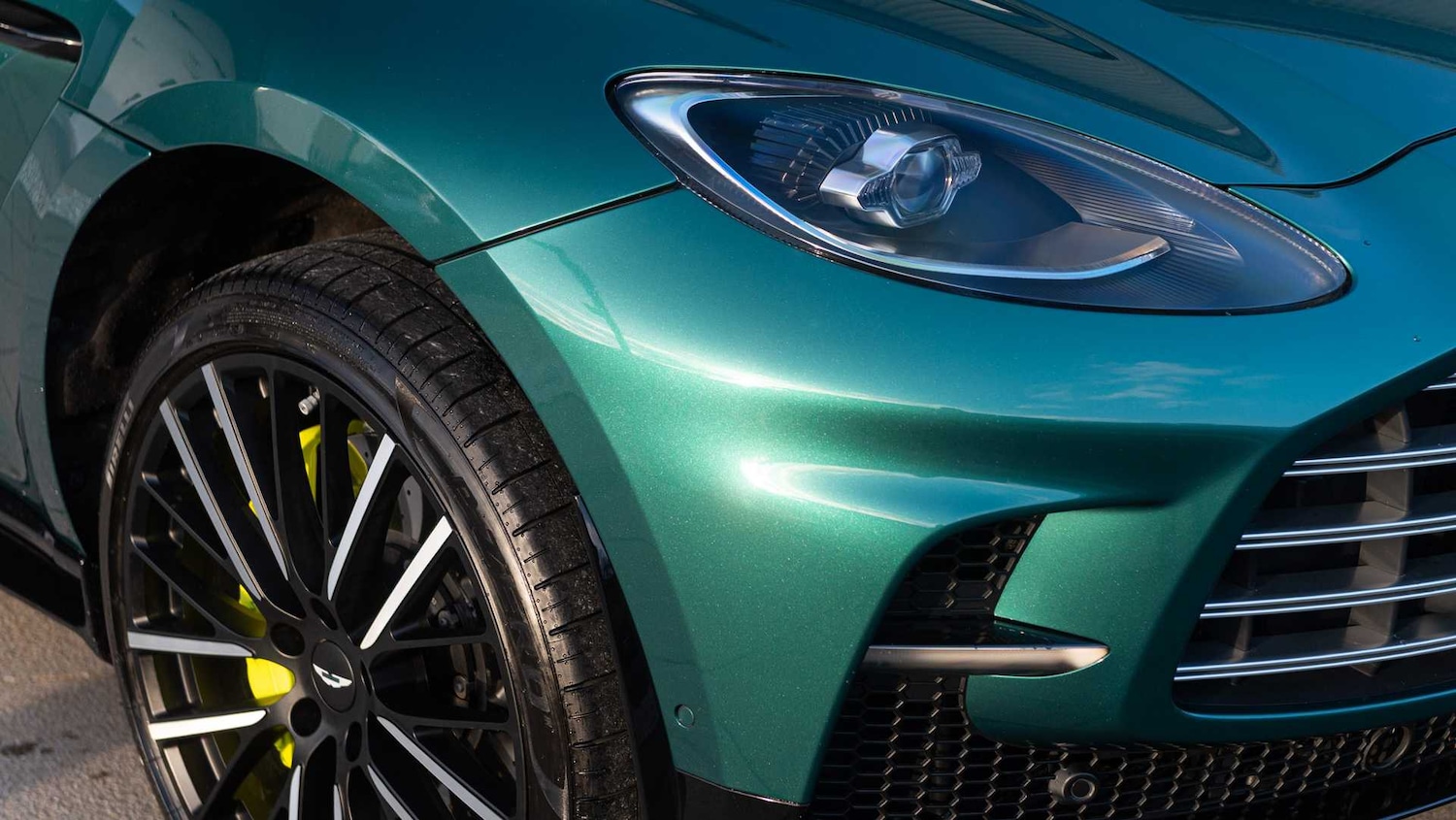 Used Aston Martin DBX 2025 for sale - 77018807: Photo 21