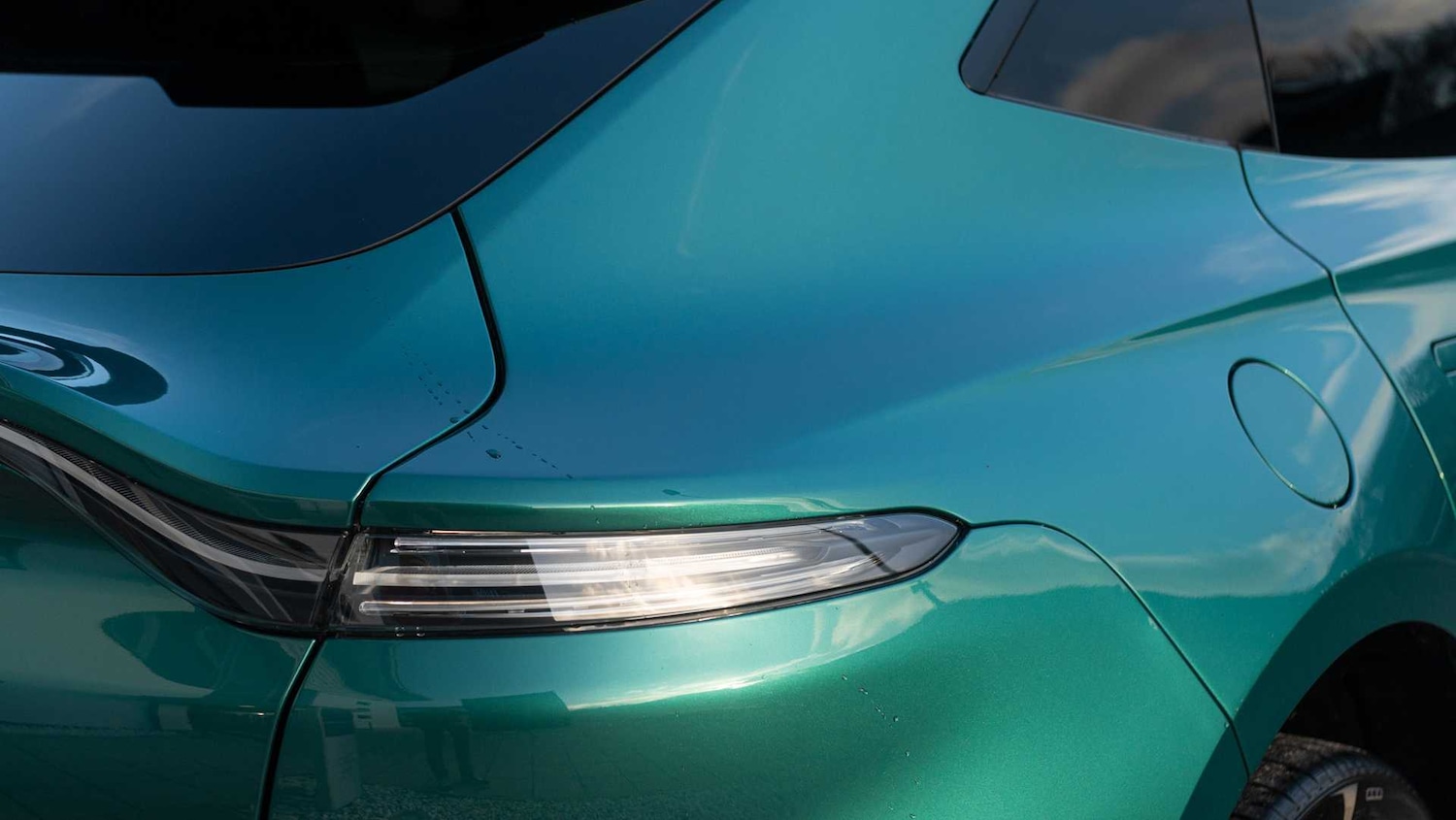 Used Aston Martin DBX 2025 for sale - 77018807: Photo 27