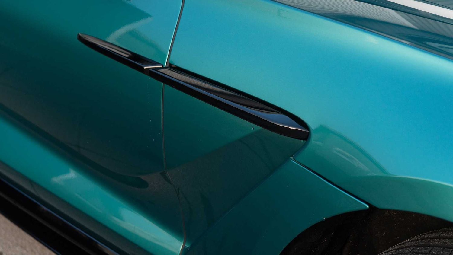 Used Aston Martin DBX 2025 for sale - 77018807: Photo 9