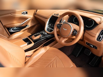 Used Aston Martin DBX 2022 for sale - 75944350: Photo