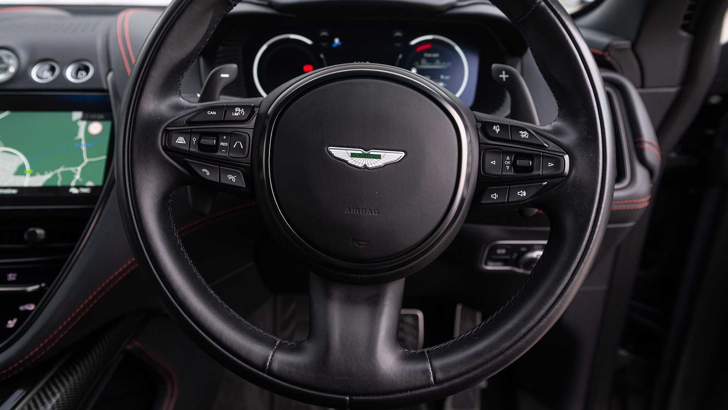 Used Aston Martin DBX 2023 for sale - 76170021: Photo 11