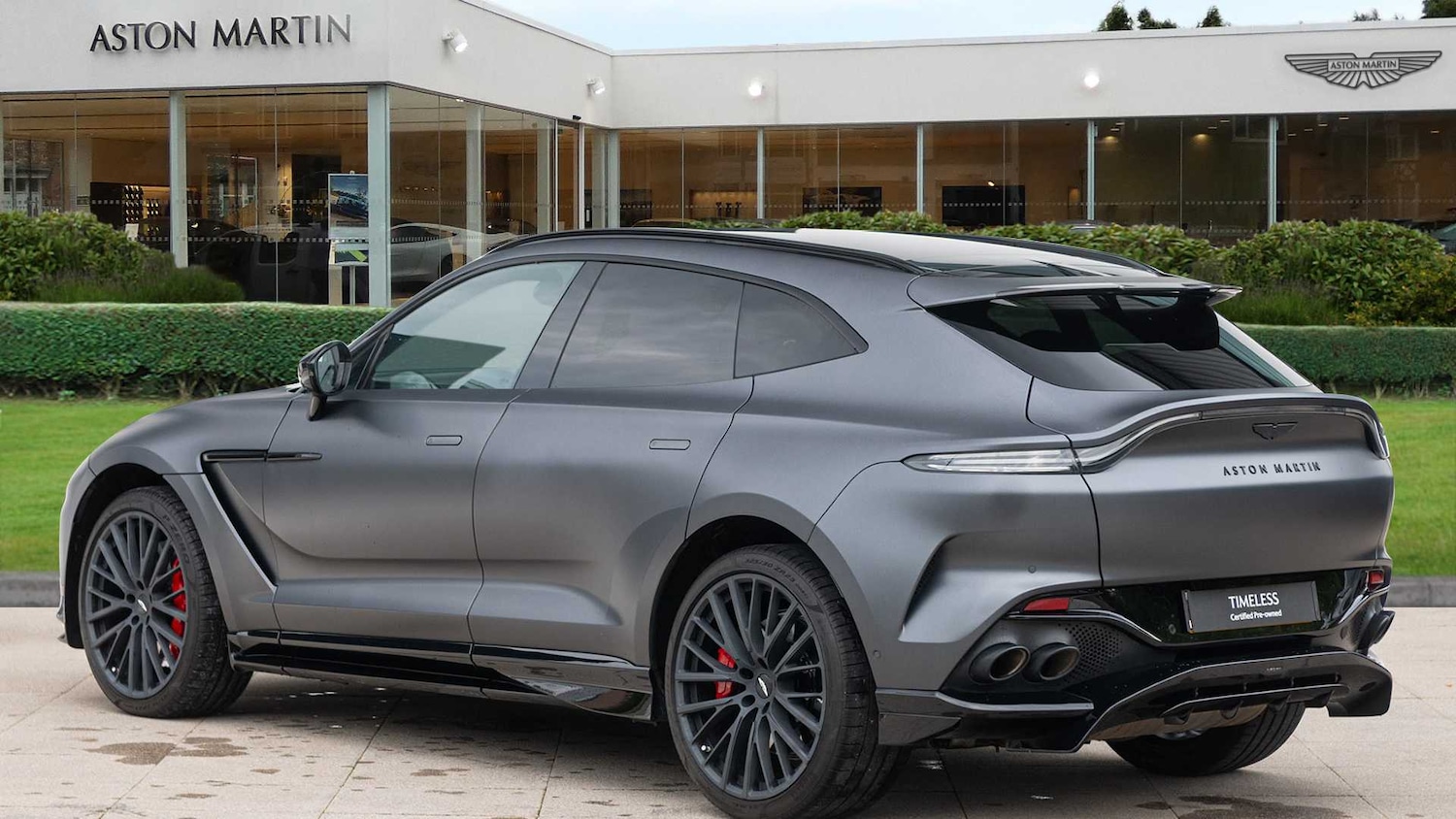 Used Aston Martin DBX 2023 for sale - 76170021: Photo 2