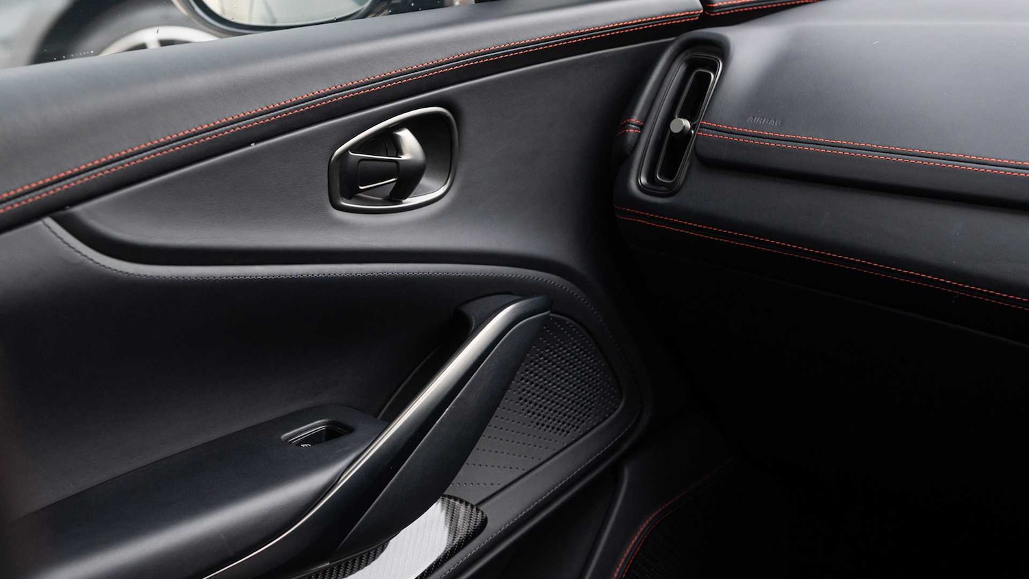 Used Aston Martin DBX 2023 for sale - 76170021: Photo 30