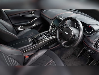 Used Aston Martin DBX 2023 for sale - 76170021: Photo