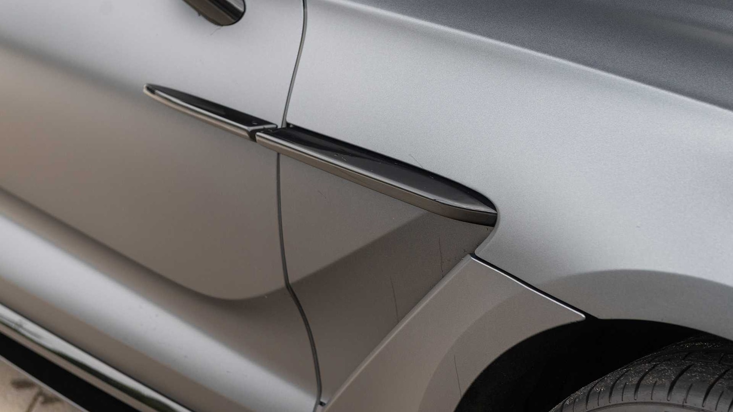 Used Aston Martin DBX 2023 for sale - 76170021: Photo 9