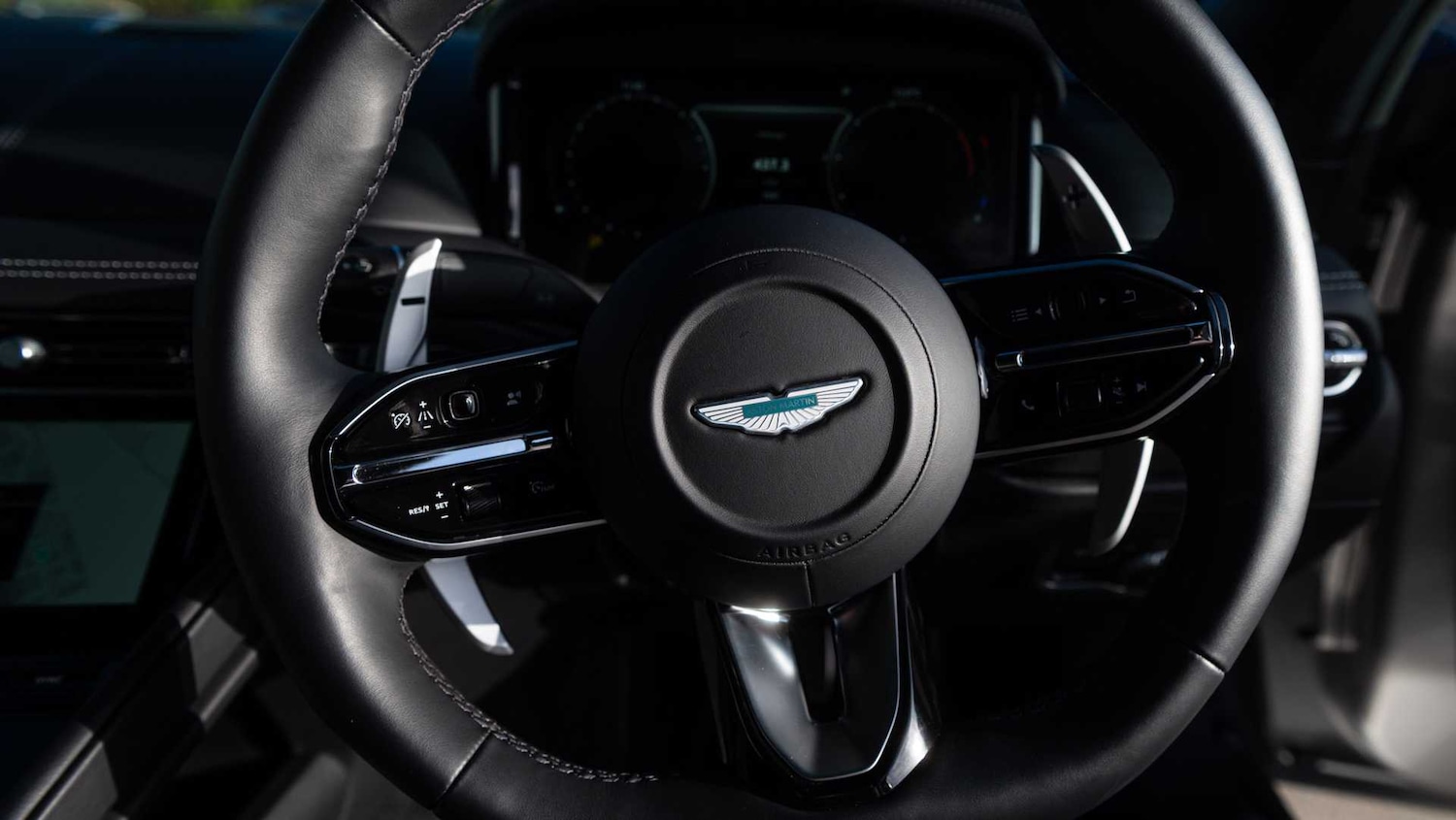 Used Aston Martin V8 2023 for sale - 76916211: Photo 11