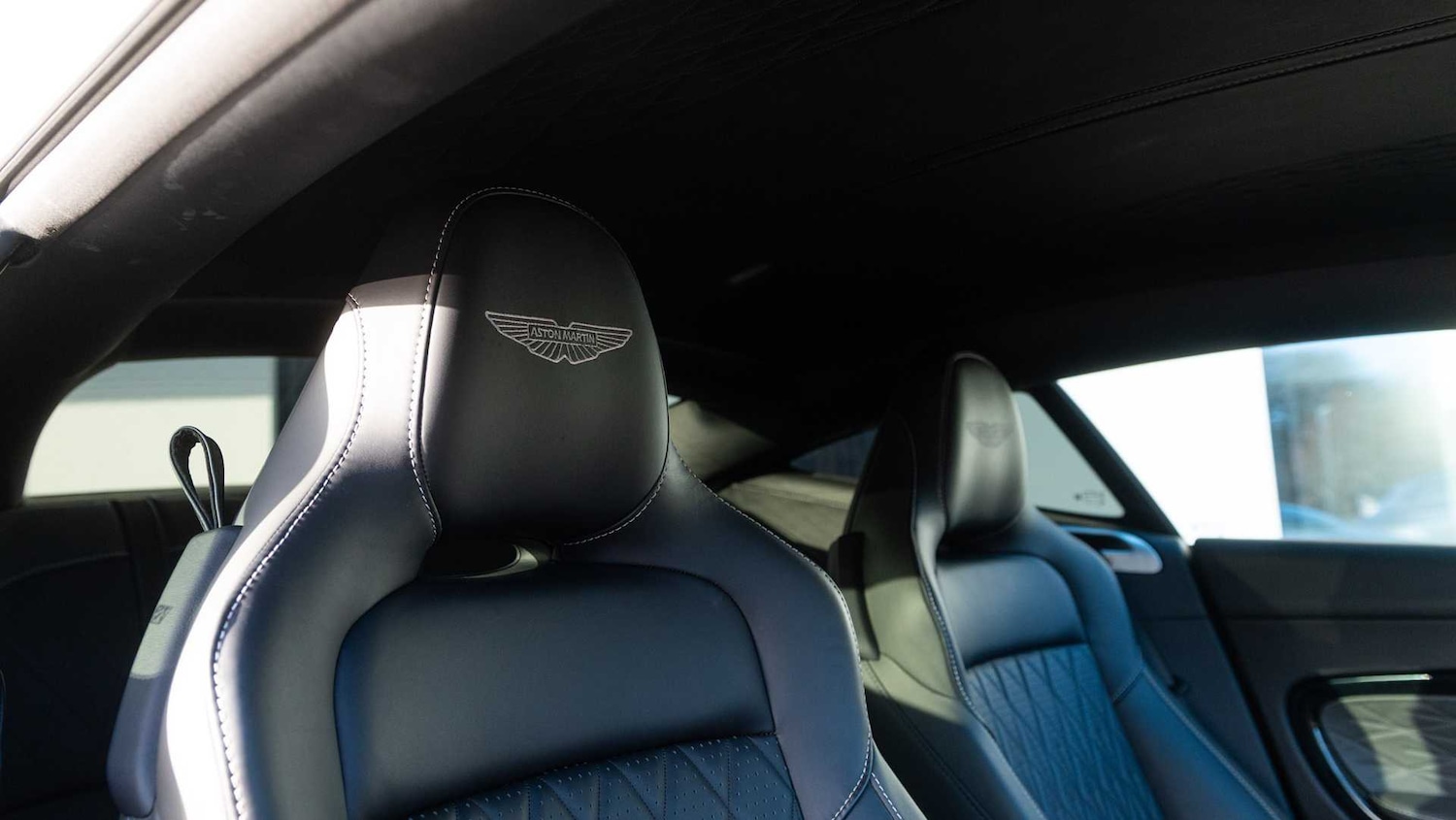 Used Aston Martin V8 2023 for sale - 76916211: Photo 32