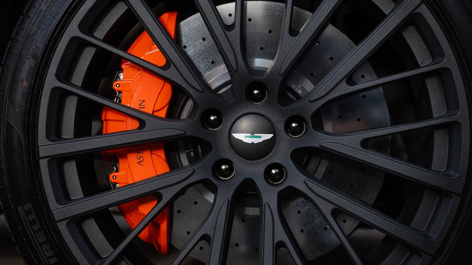 Used Aston Martin DBX 2024 for sale - 76916181: Photo 18