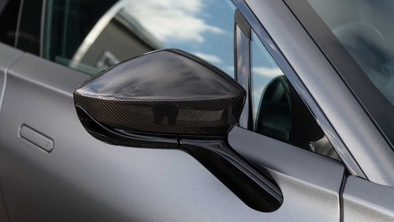 Used Aston Martin DBX 2024 for sale - 76916181: Photo 23