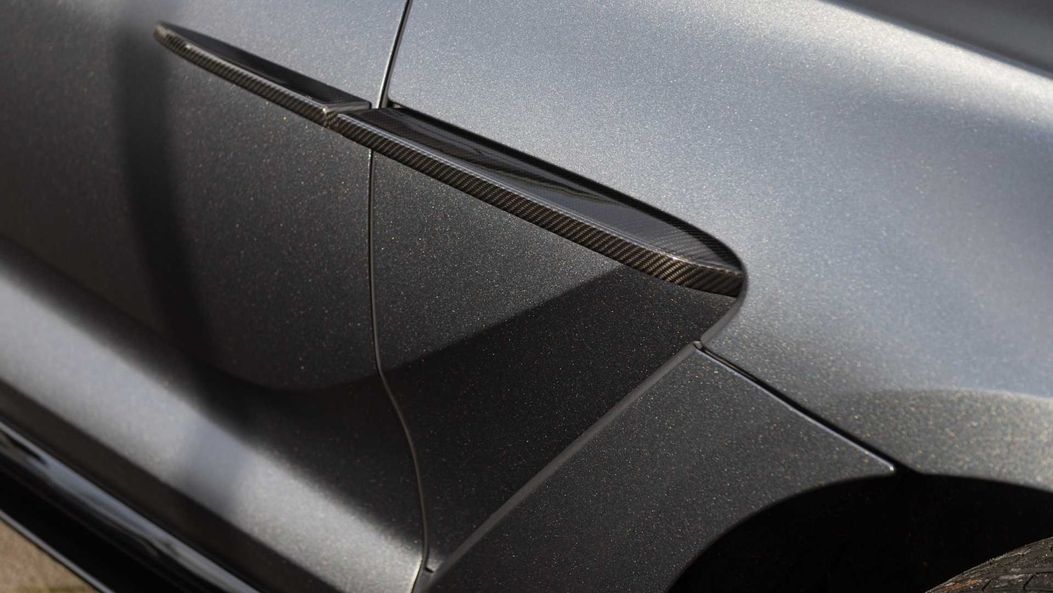 Used Aston Martin DBX 2024 for sale - 76916181: Photo 9