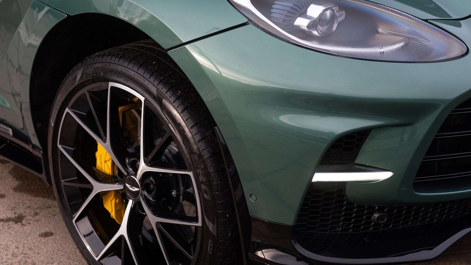 Used Aston Martin DBX 2024 for sale - 77239896: Photo 16