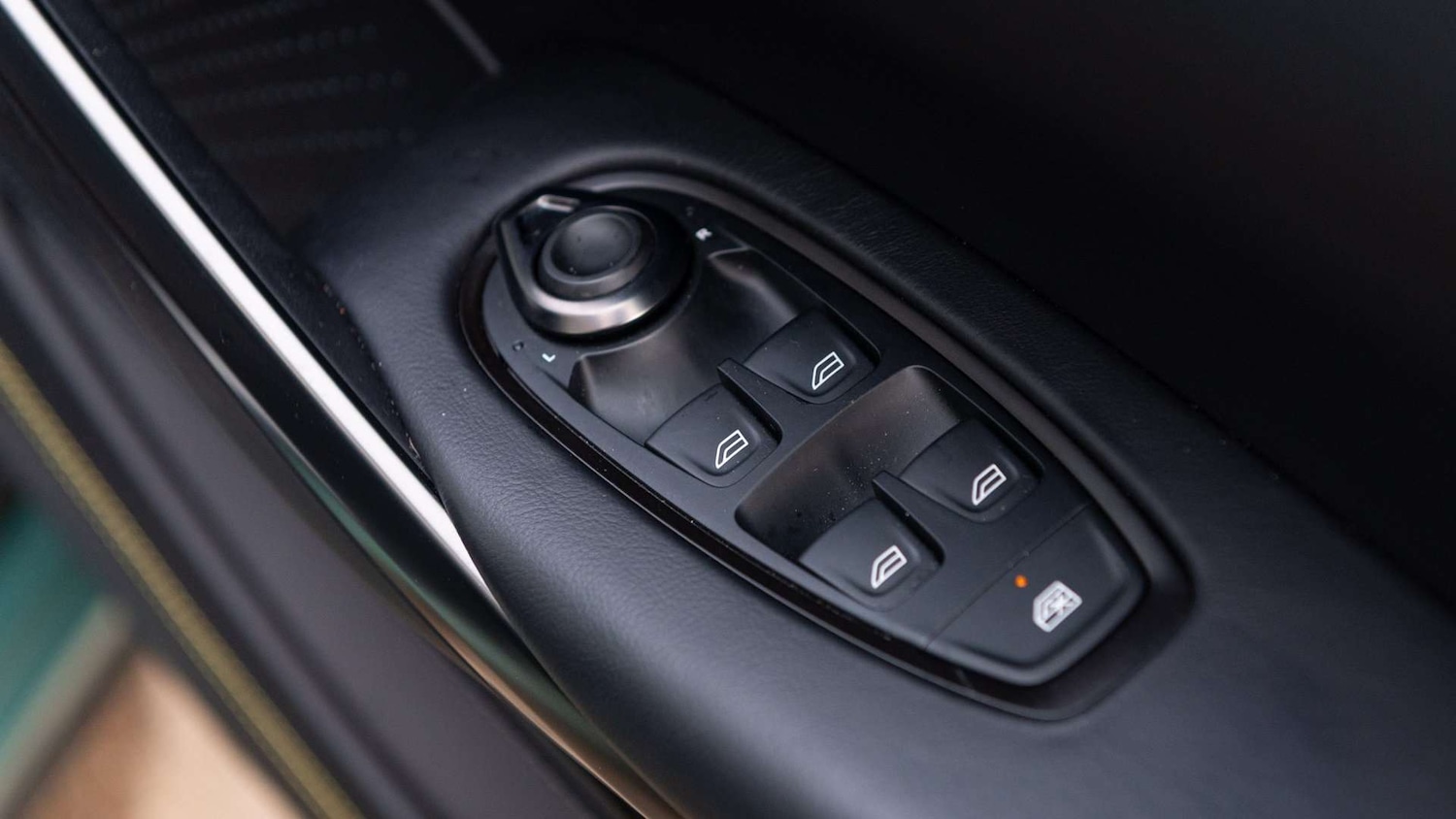 Used Aston Martin DBX 2024 for sale - 77239896: Photo 19