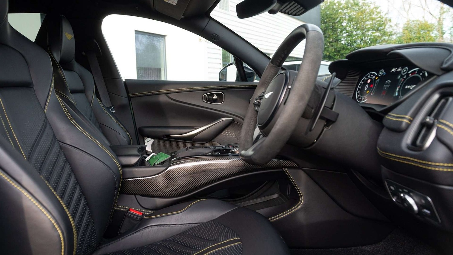 Used Aston Martin DBX 2024 for sale - 77239896: Photo 26