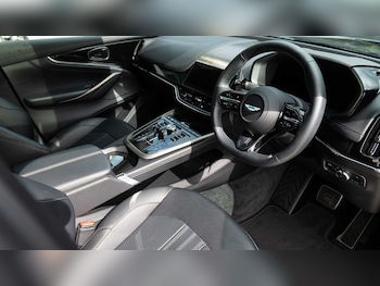 Used Aston Martin DBX 2024 for sale - 75861268: Photo