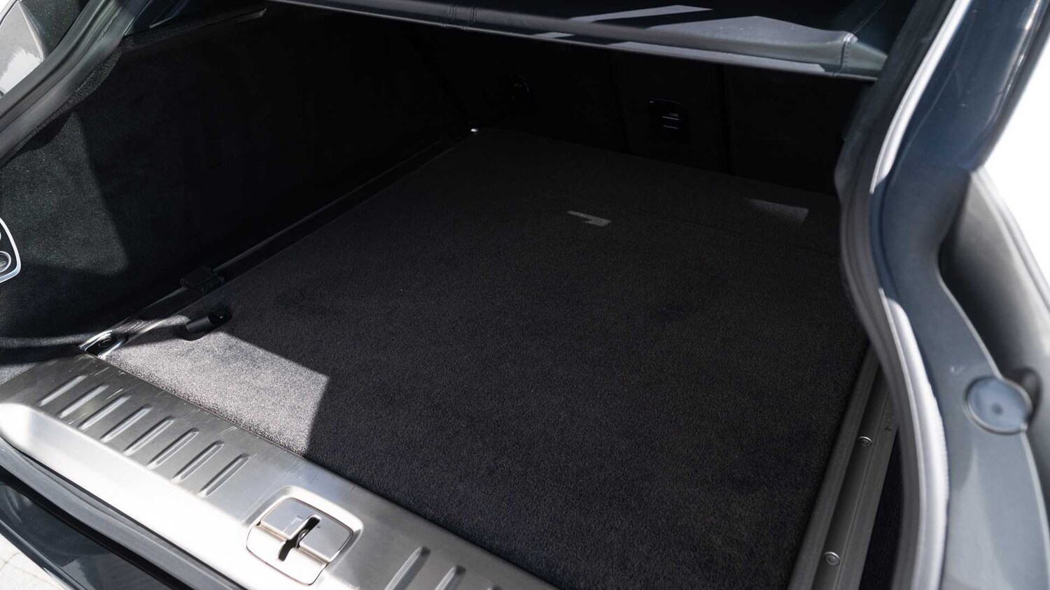 Used Aston Martin DBX 2021 for sale - 78149178: Photo 22