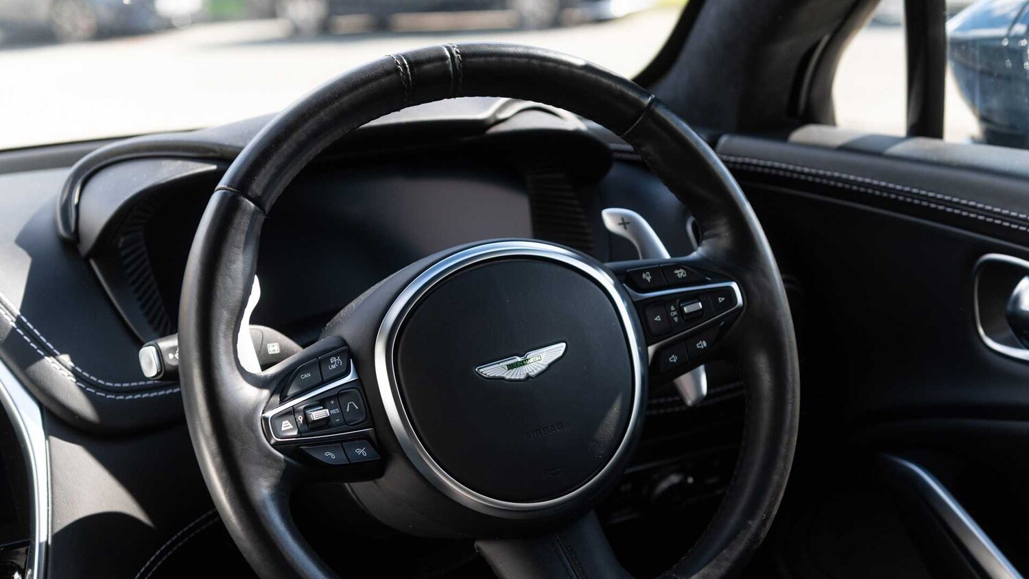 Used Aston Martin DBX 2021 for sale - 78149178: Photo 25