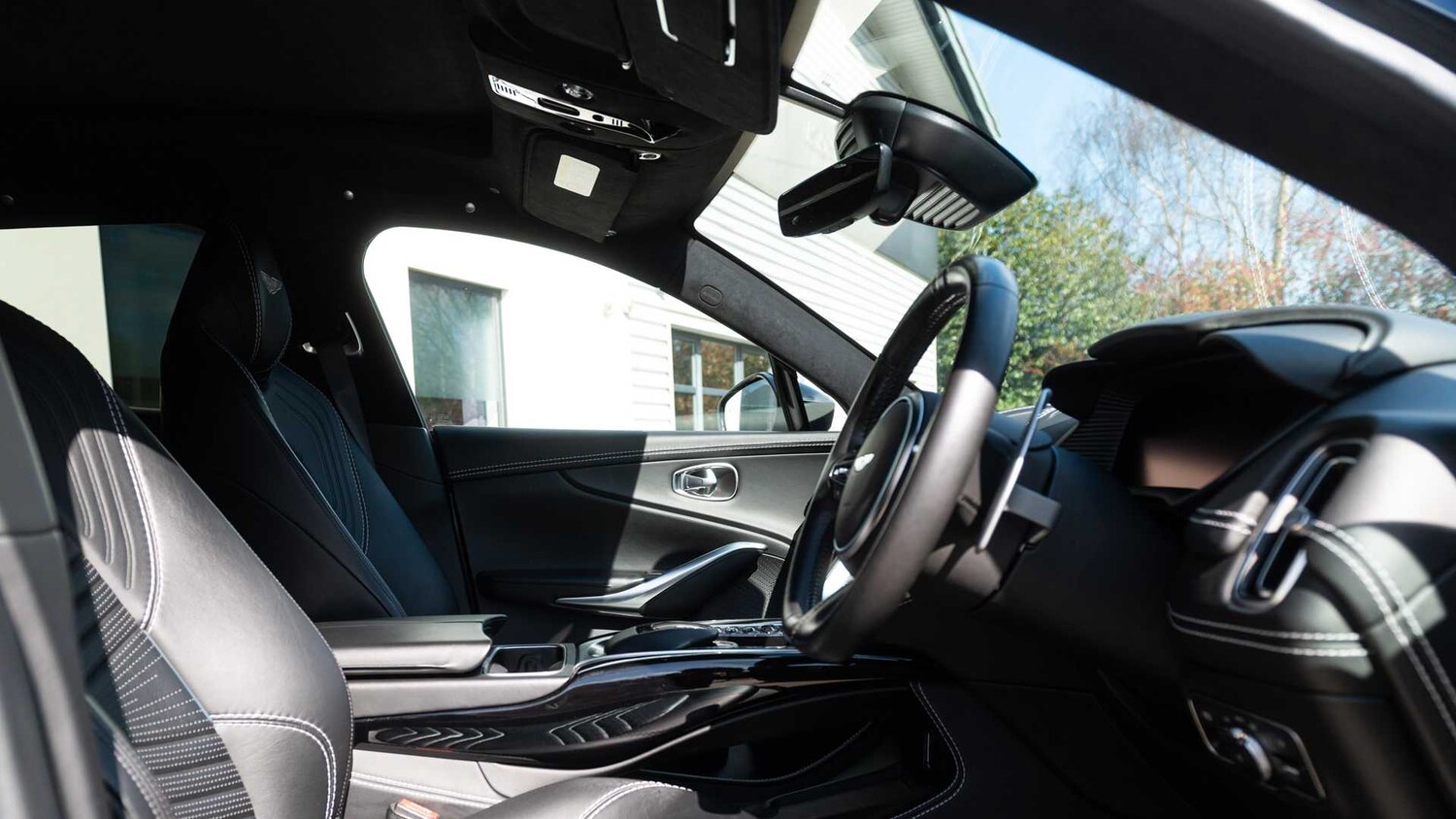 Used Aston Martin DBX 2021 for sale - 78149178: Photo 28