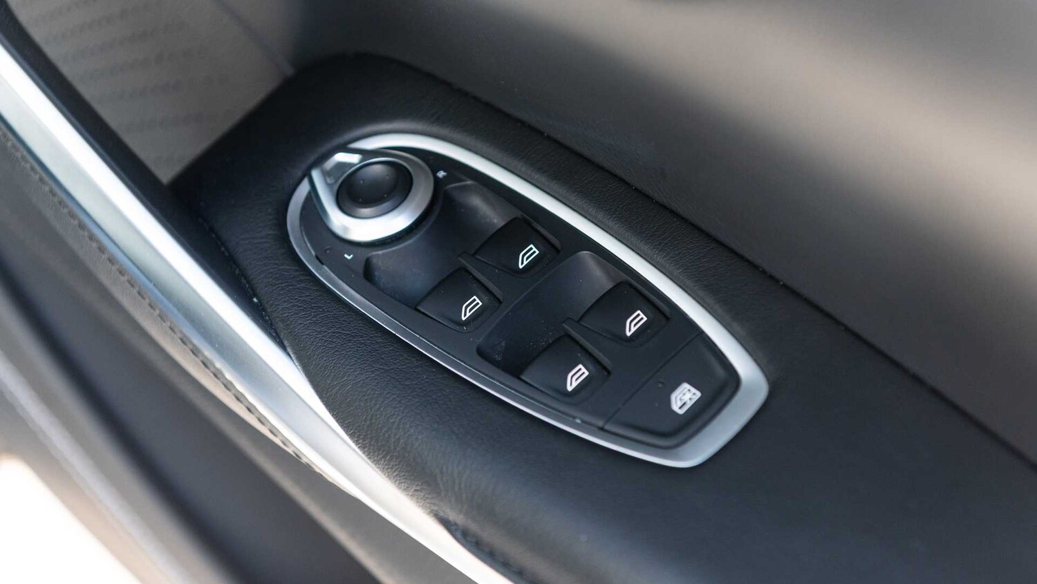 Used Aston Martin DBX 2021 for sale - 78149178: Photo 29