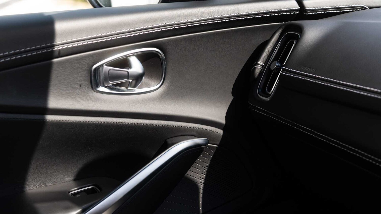 Used Aston Martin DBX 2021 for sale - 78149178: Photo 33