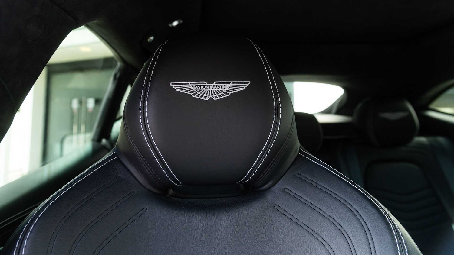 Used Aston Martin DBX 2021 for sale - 78149178: Photo 5