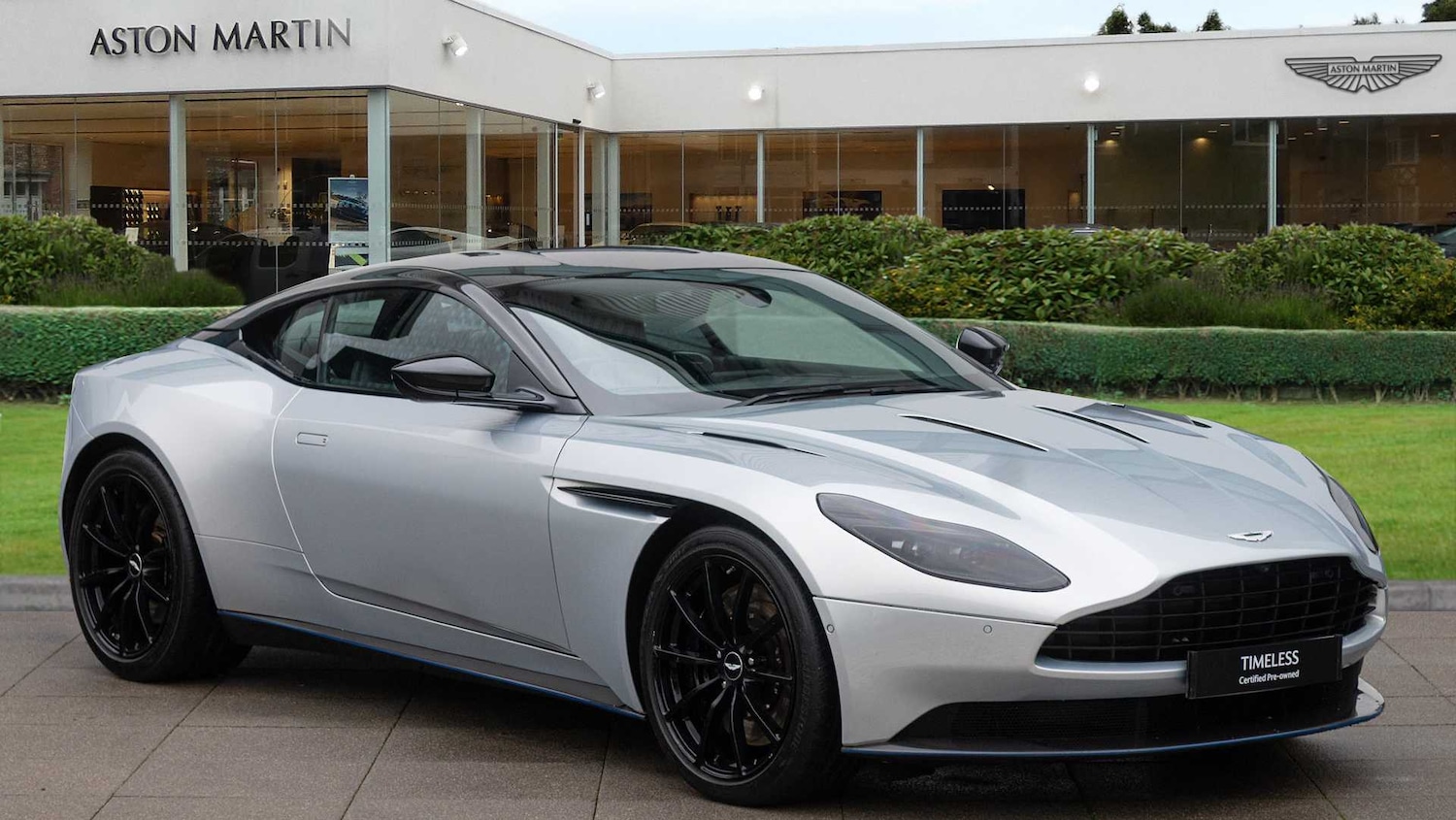 Used Aston Martin DB11 2019 for sale - 76575879: Photo 1