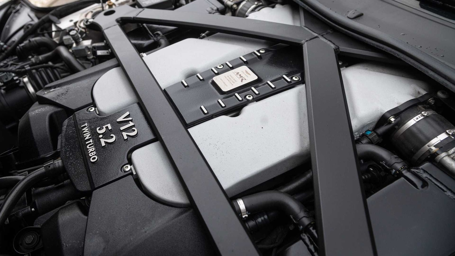 Used Aston Martin DB11 2019 for sale - 76575879: Photo 13