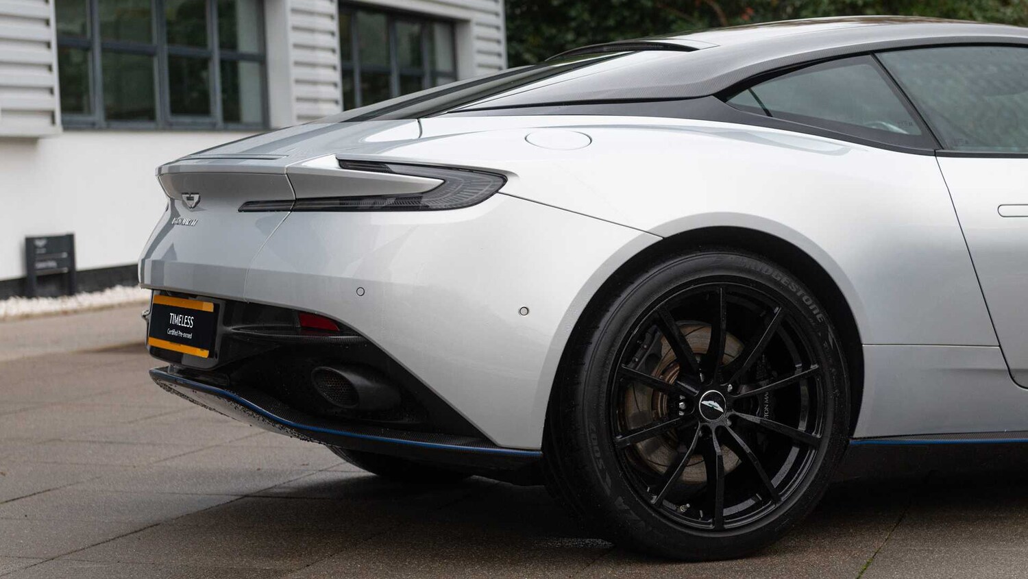 Used Aston Martin DB11 2019 for sale - 76575879: Photo 25