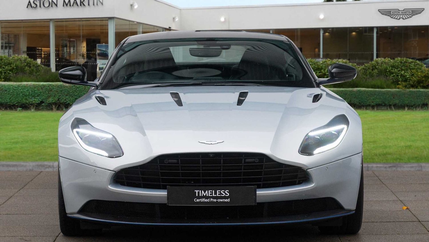 Used Aston Martin DB11 2019 for sale - 76575879: Photo 7