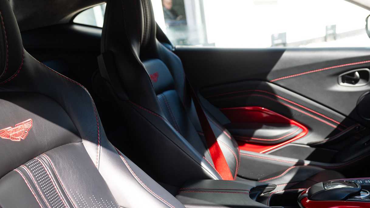 Used Aston Martin Vantage 2018 for sale - 78149143: Photo 12