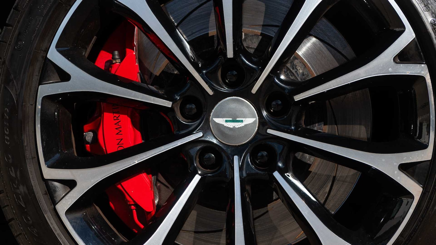 Used Aston Martin Vantage 2018 for sale - 78149143: Photo 21