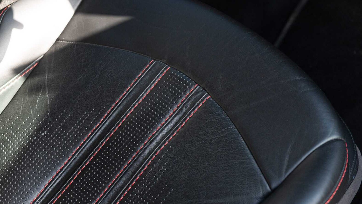 Used Aston Martin Vantage 2018 for sale - 78149143: Photo 28