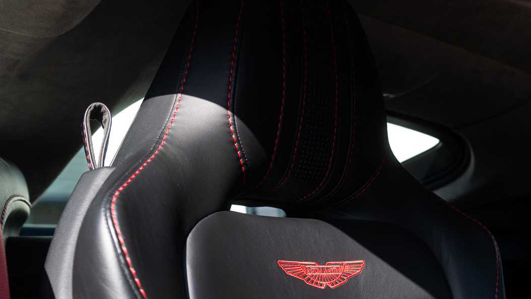 Used Aston Martin Vantage 2018 for sale - 78149143: Photo 5