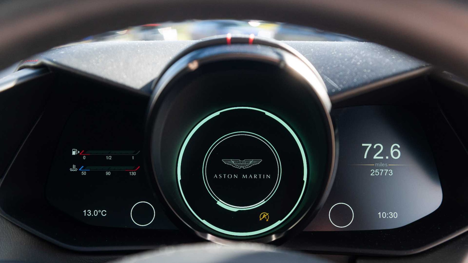 Used Aston Martin Vantage 2018 for sale - 78149143: Photo 6