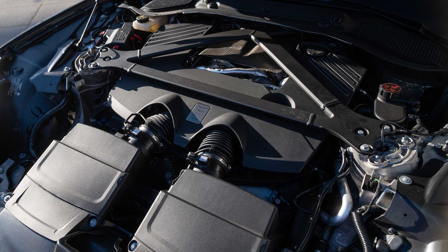 Used Aston Martin V8 2024 for sale - 76668962: Photo 13