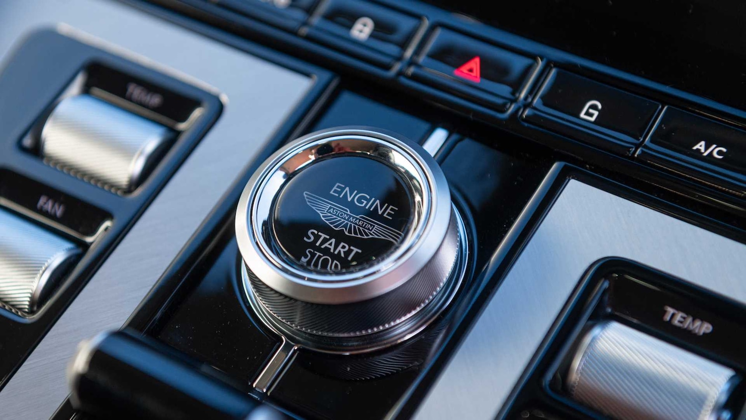 Used Aston Martin V8 2024 for sale - 76668962: Photo 35