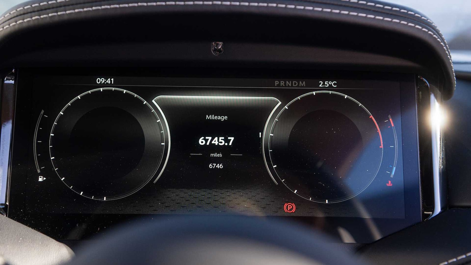 Used Aston Martin V8 2024 for sale - 76668962: Photo 6